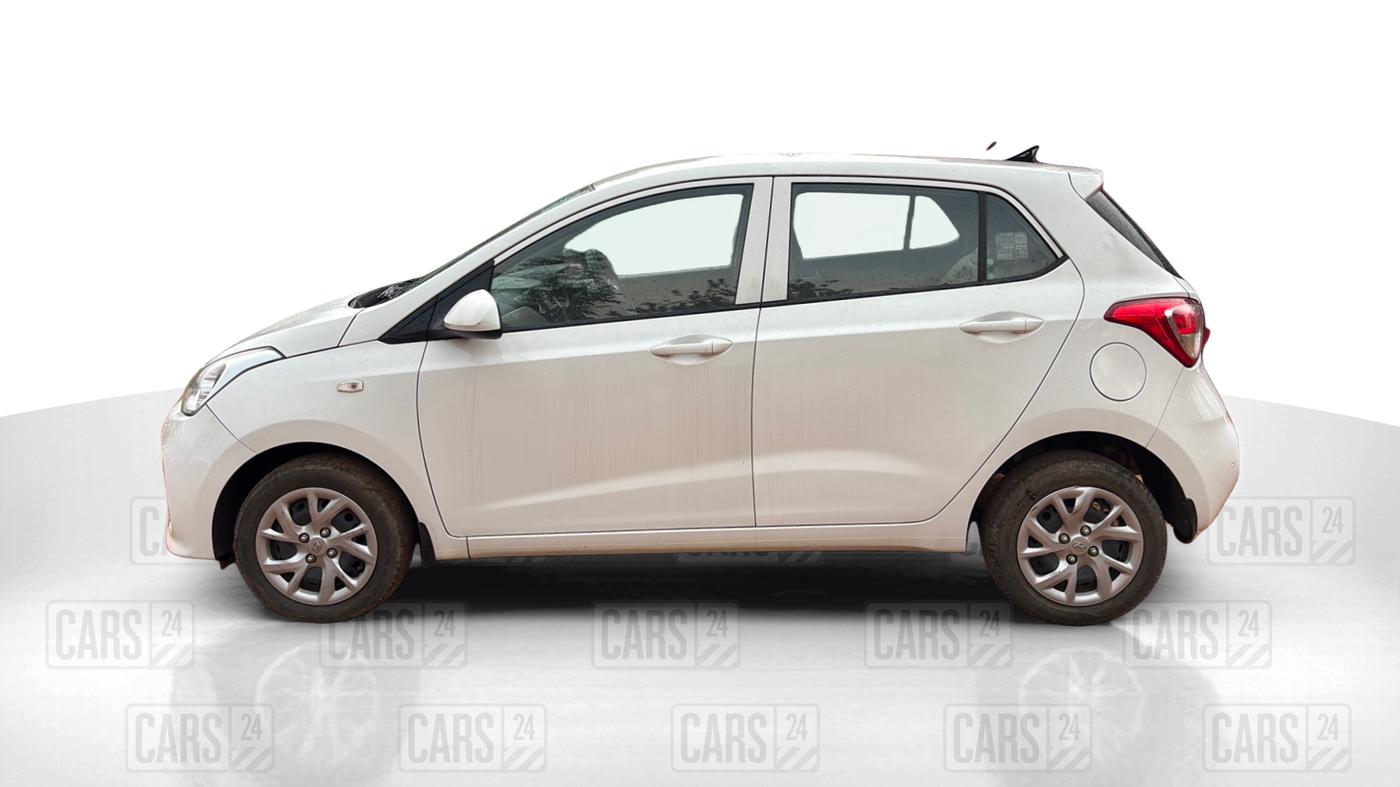 2017 Hyundai Grand i10 SPORTZ 1.2 KAPPA VTVT, Petrol, Manual, 42,027 km, Left Side