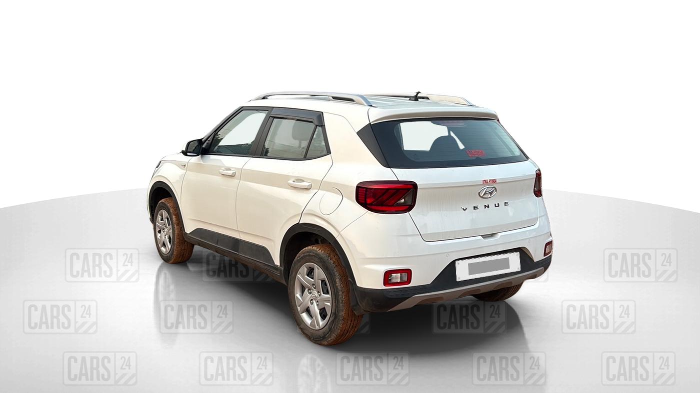 2021 Hyundai VENUE S 1.2, Petrol, Manual, 48,460 km, Left Back Diagonal