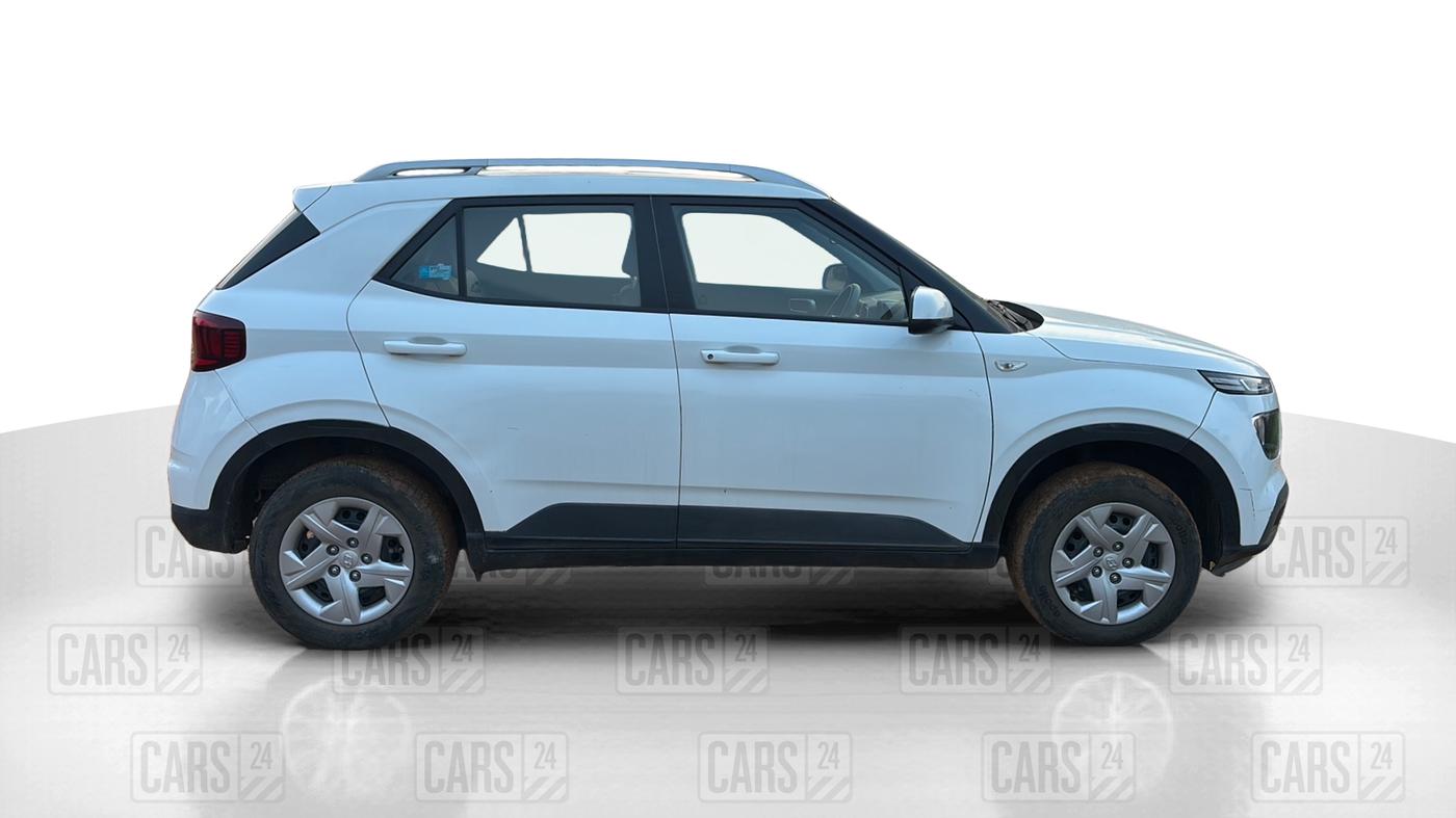 2021 Hyundai VENUE S 1.2, Petrol, Manual, 48,460 km, Right Side View