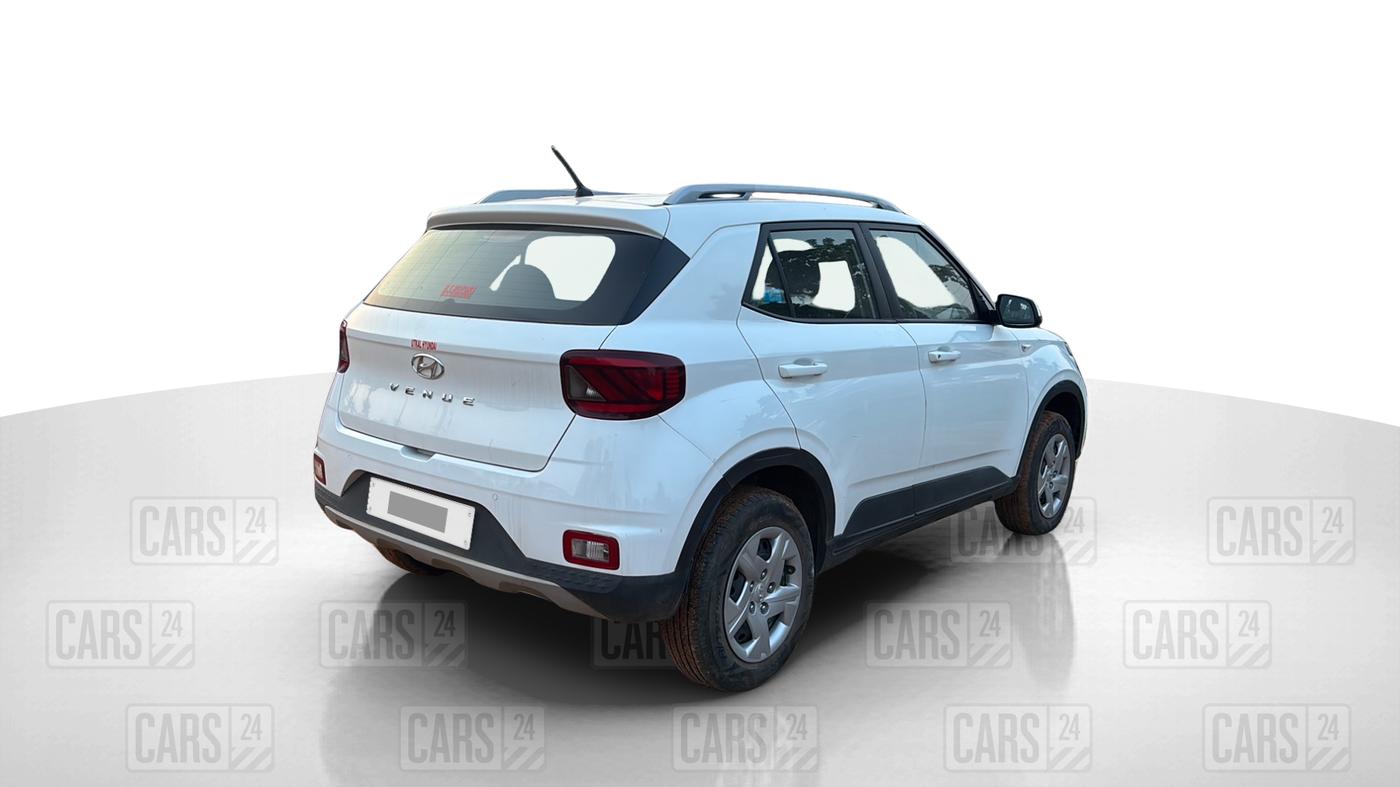 2021 Hyundai VENUE S 1.2, Petrol, Manual, 48,460 km, Right Back Diagonal