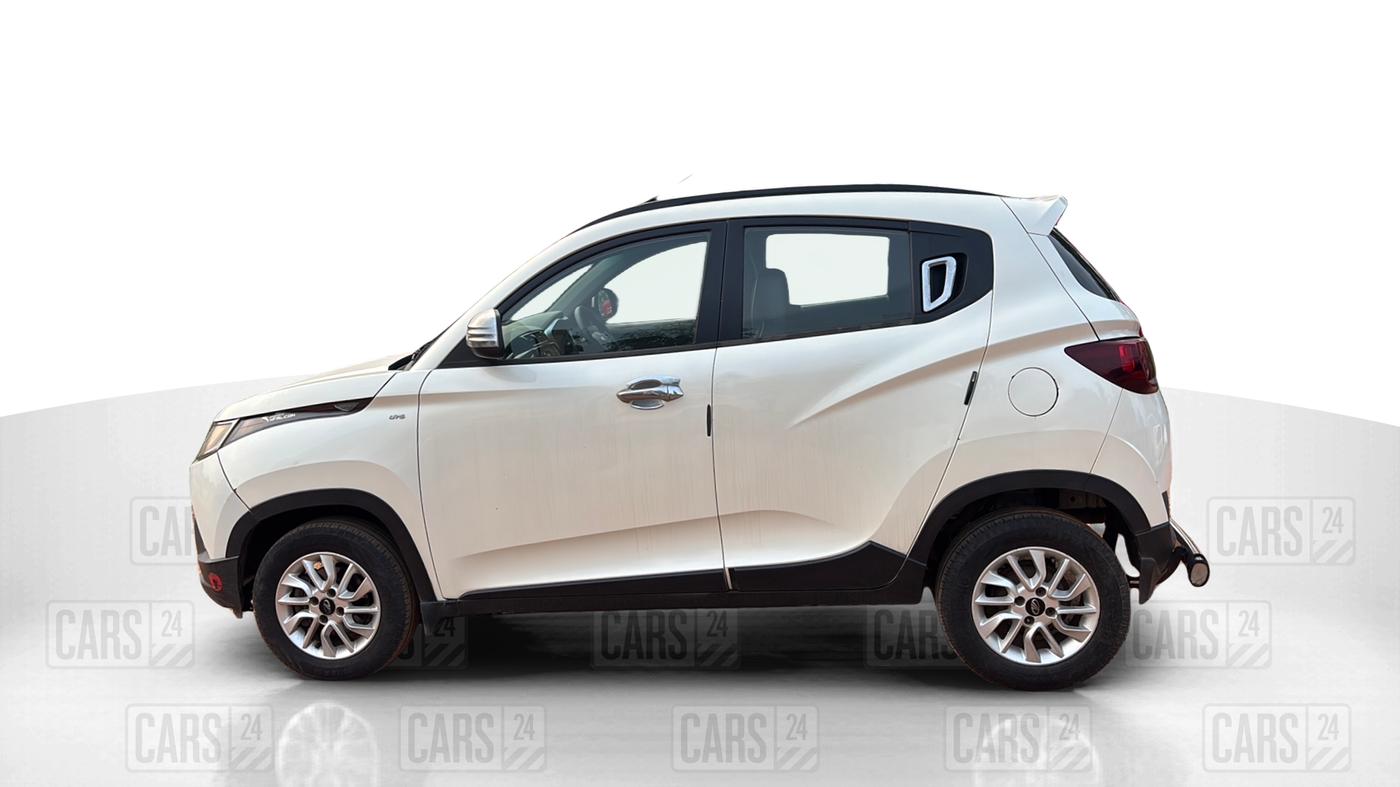 2016 Mahindra Kuv100 K8 D 6 STR, Diesel, Manual, 56,814 km, Left Side