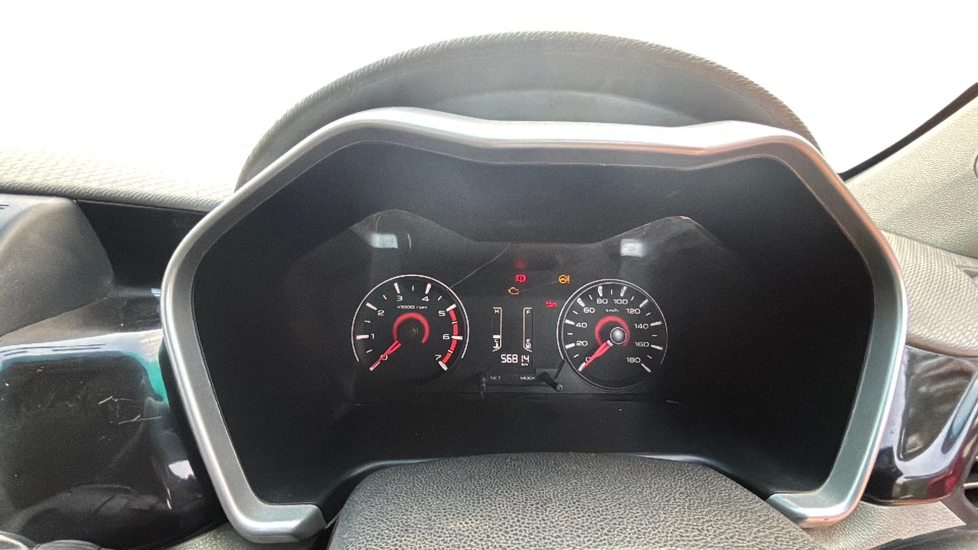 2016 Mahindra Kuv100 K8 D 6 STR, Diesel, Manual, 56,814 km, Odometer Image