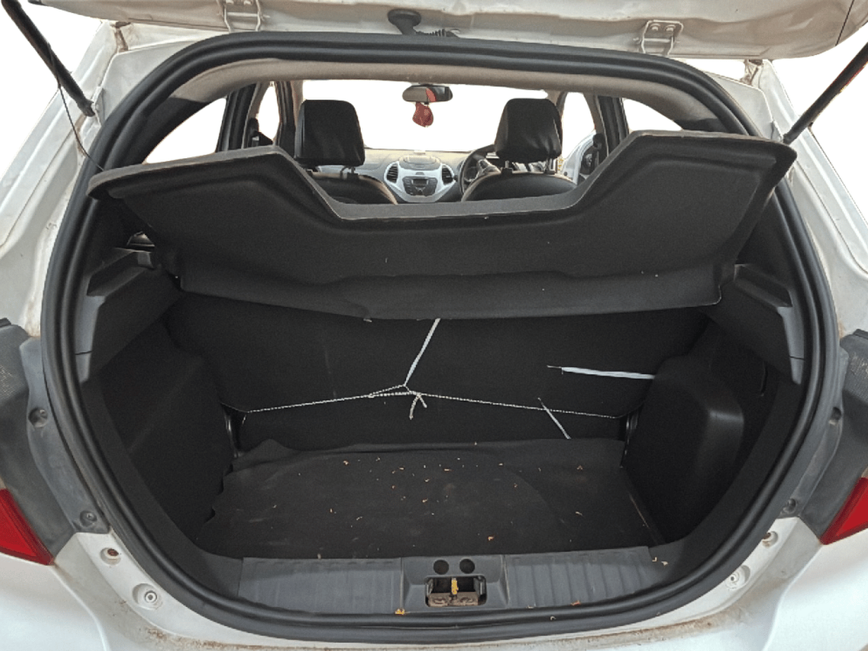 2016 Ford New Figo TREND 1.5L DIESEL, Diesel, Manual, 90,896 km, Boot Inside