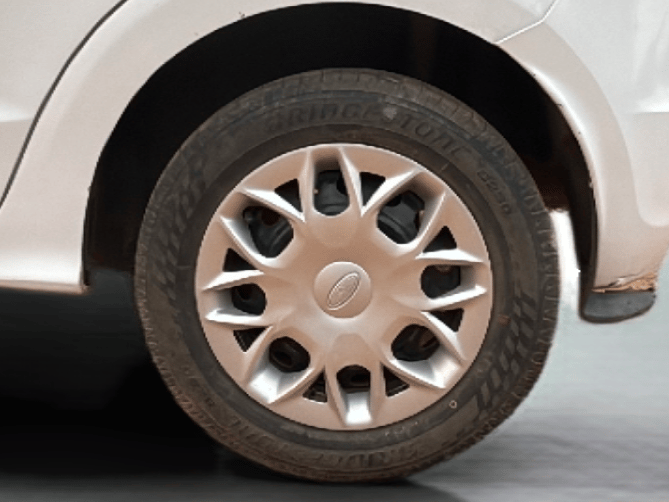 2016 Ford New Figo TREND 1.5L DIESEL, Diesel, Manual, 90,896 km, Left Rear Wheel