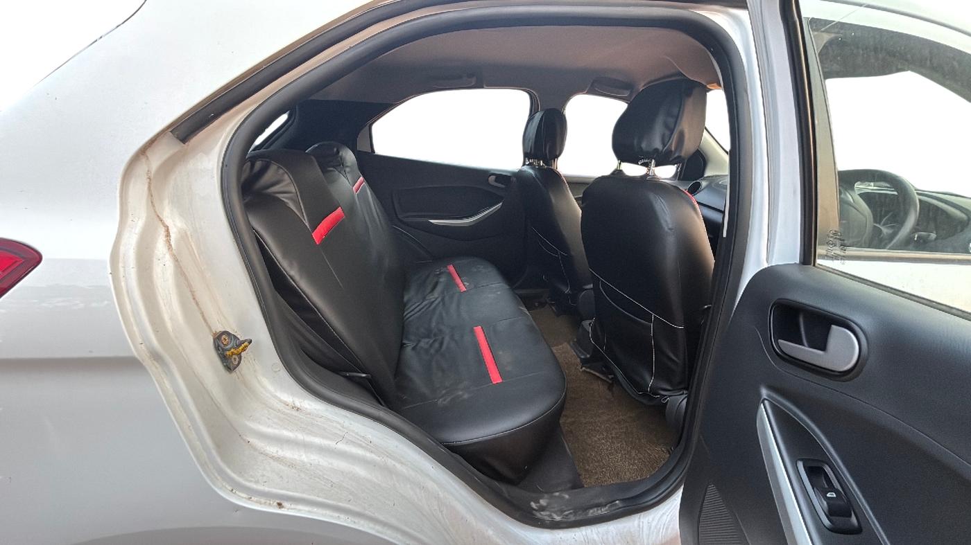 2016 Ford New Figo TREND 1.5L DIESEL, Diesel, Manual, 90,896 km, Right Side Rear Door Cabin