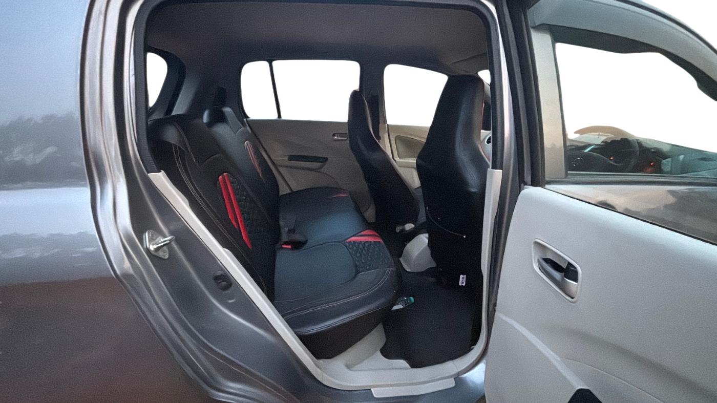 2019 Maruti Celerio ZXI, Petrol, Manual, 38,735 km, Right Side Rear Door Cabin