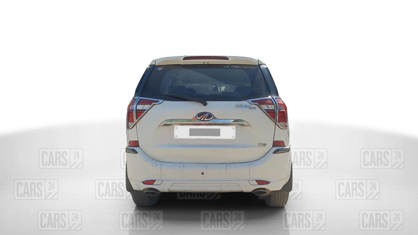 2019 Mahindra XUV500 W5, Diesel, Manual, 80,140 km, Back/Rear