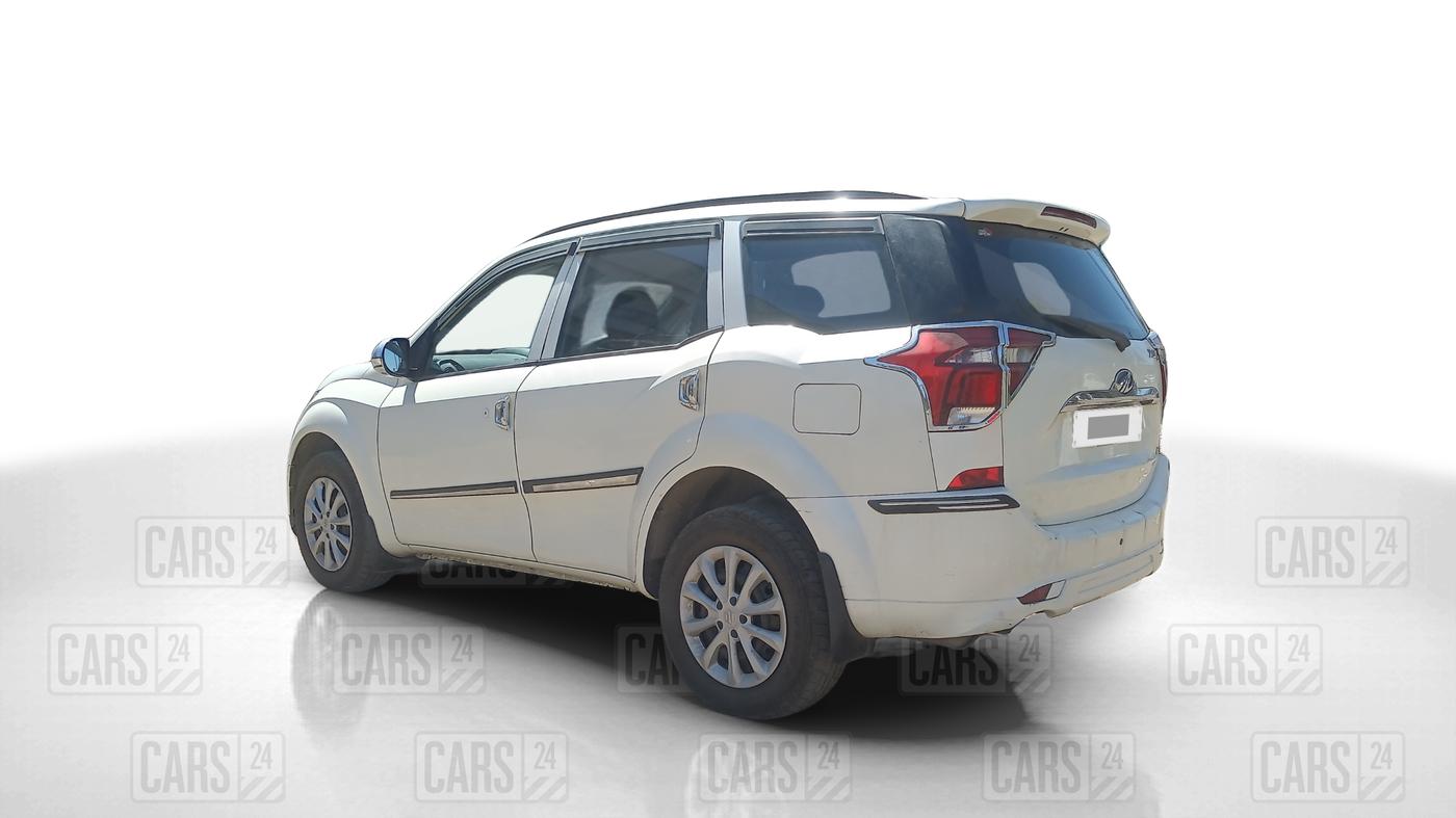 2019 Mahindra XUV500 W5, Diesel, Manual, 80,140 km, Left Back Diagonal