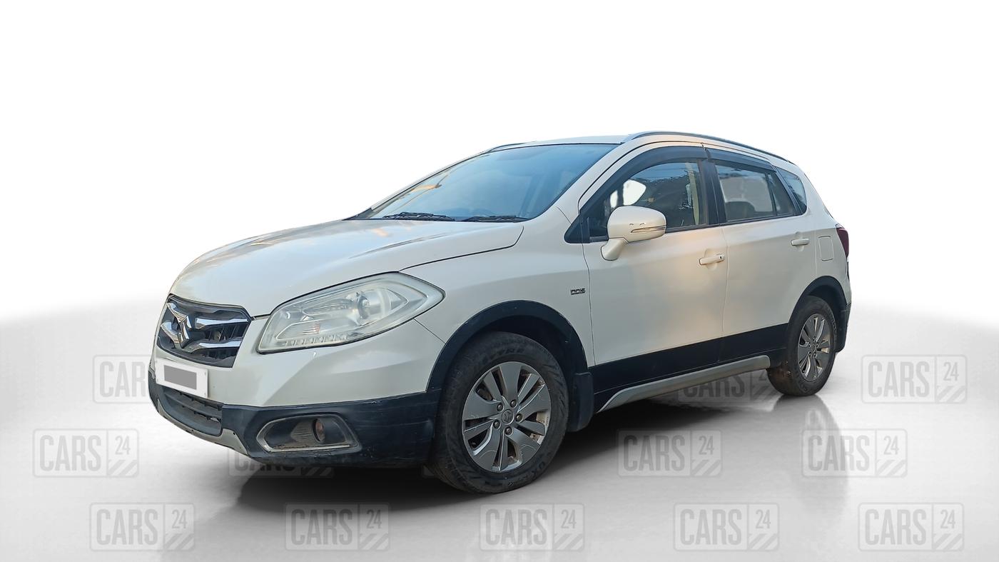 2015 Maruti S Cross ALPHA 1.6, Diesel, Manual, 84,446 km, Left Front Diagonal