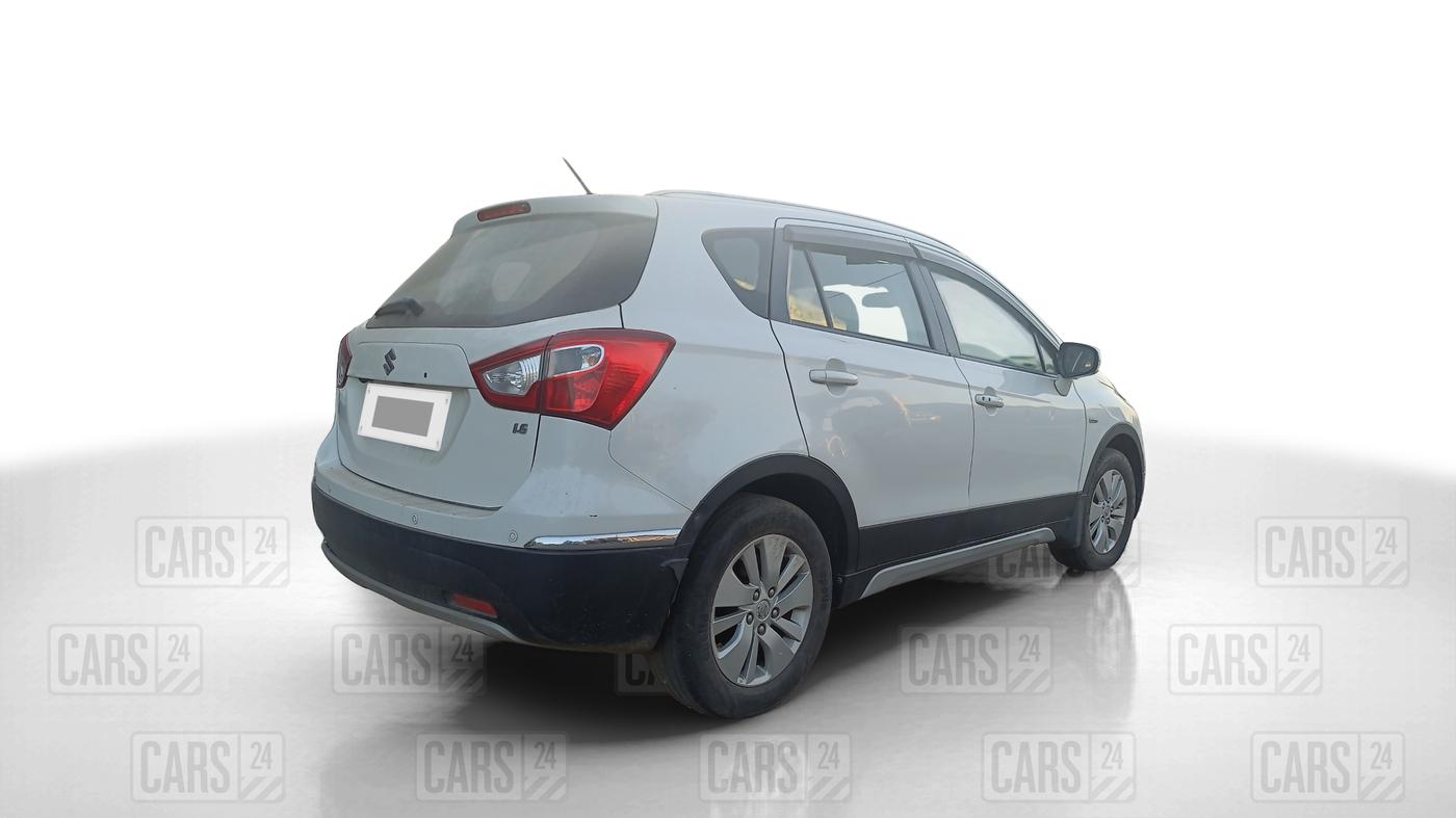 2015 Maruti S Cross ALPHA 1.6, Diesel, Manual, 84,446 km, Right Back Diagonal