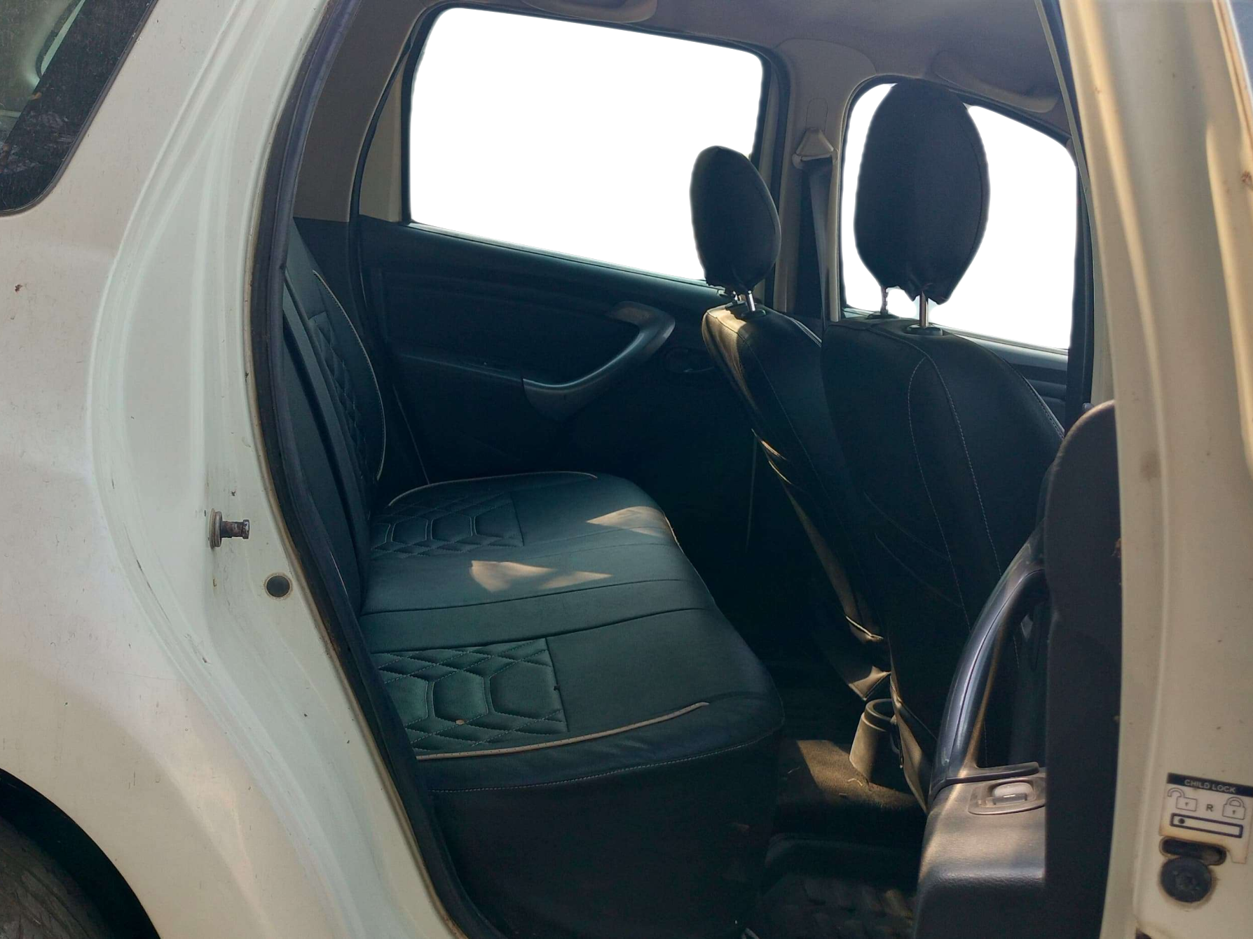 2013 Renault Duster 85 PS RXE DIESEL, Diesel, Manual, 78,784 km, Right Side Rear Door Cabin