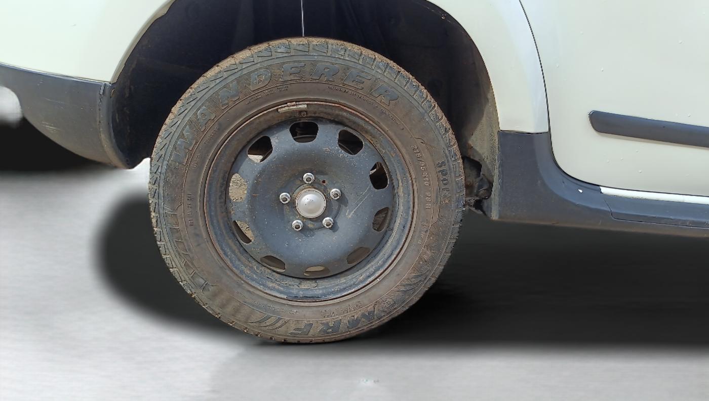 2013 Renault Duster 85 PS RXE DIESEL, Diesel, Manual, 78,784 km, Right Rear Wheel