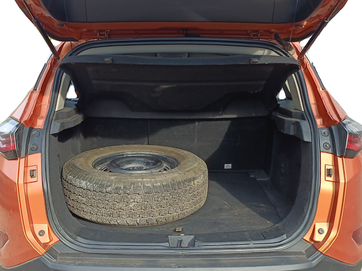 2019 Tata Harrier XZ 2.0L, Diesel, Manual, 85,798 km, Boot Inside
