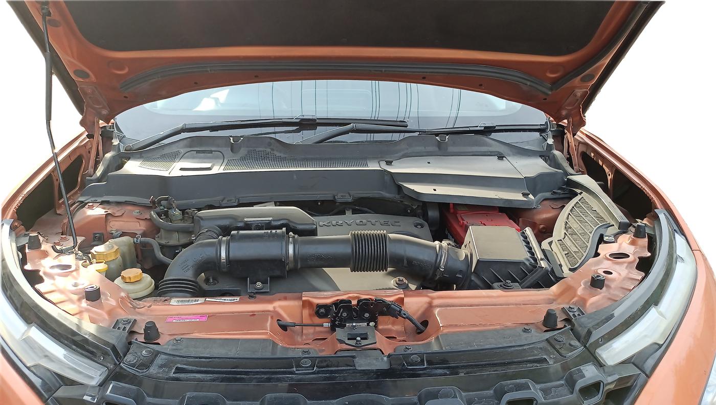 2019 Tata Harrier XZ 2.0L, Diesel, Manual, 85,798 km, Open Bonnet