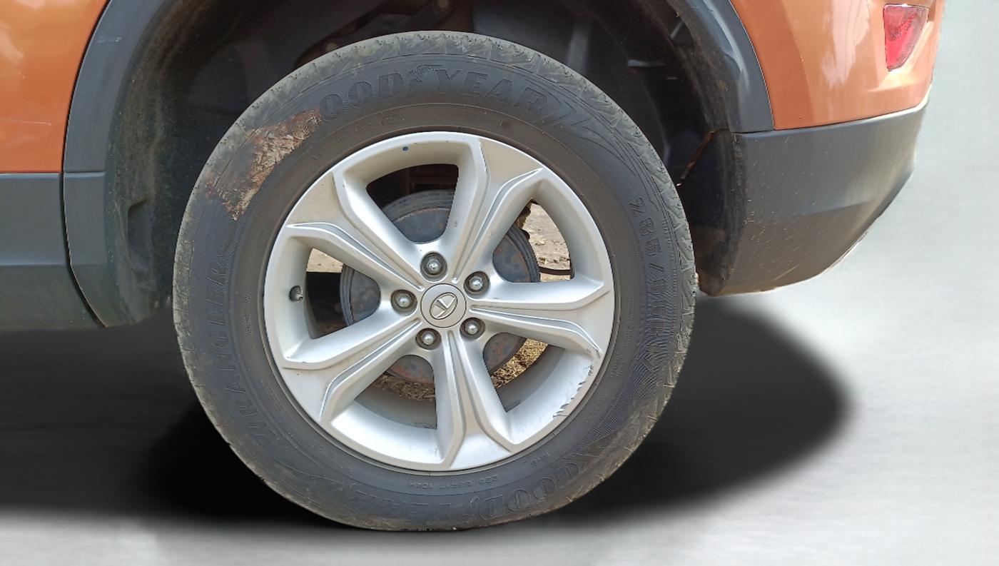 2019 Tata Harrier XZ 2.0L, Diesel, Manual, 85,798 km, Left Rear Wheel