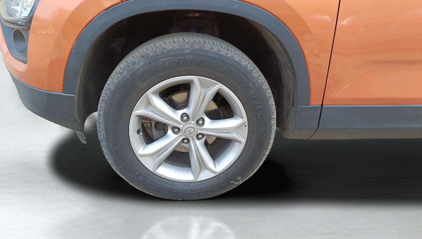 2019 Tata Harrier XZ 2.0L, Diesel, Manual, 85,798 km, Left Front Wheel