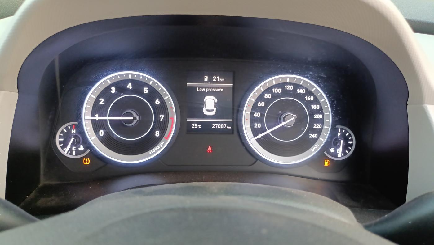 2022 Hyundai Creta SX EXECUTIVE 1.5 PETROL, Petrol, Manual, 27,000 km, Odometer Image