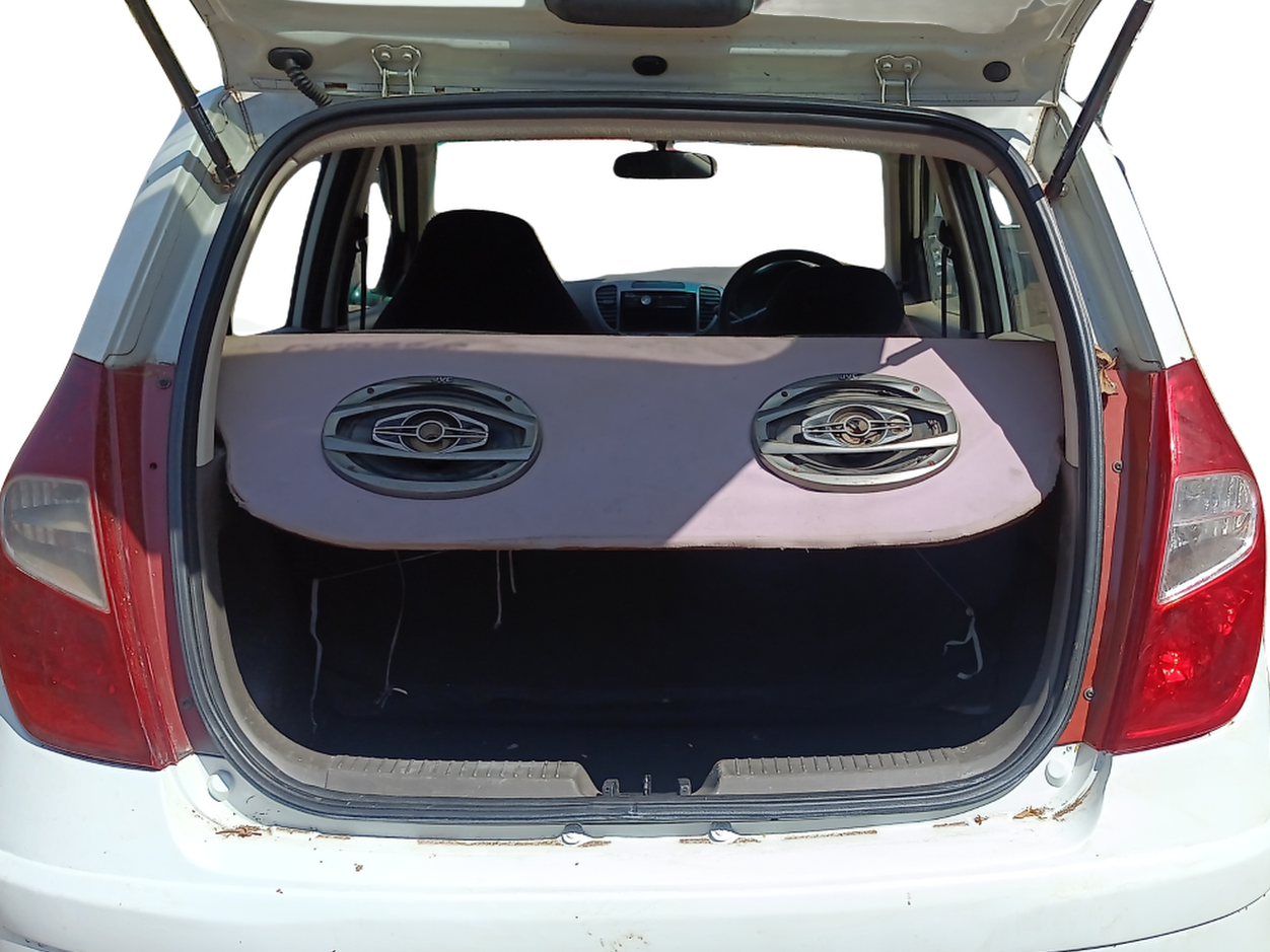 2011 Hyundai i10 ERA 1.1, Petrol, Manual, 62,360 km, Boot Inside