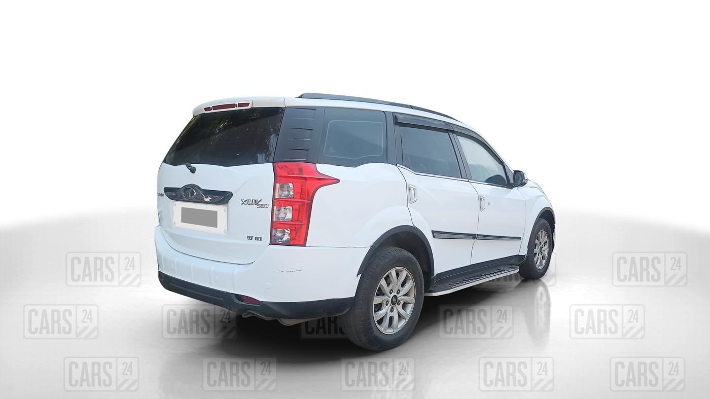 2015 Mahindra XUV500 W10, Diesel, Manual, 89,000 km, Right Back Diagonal