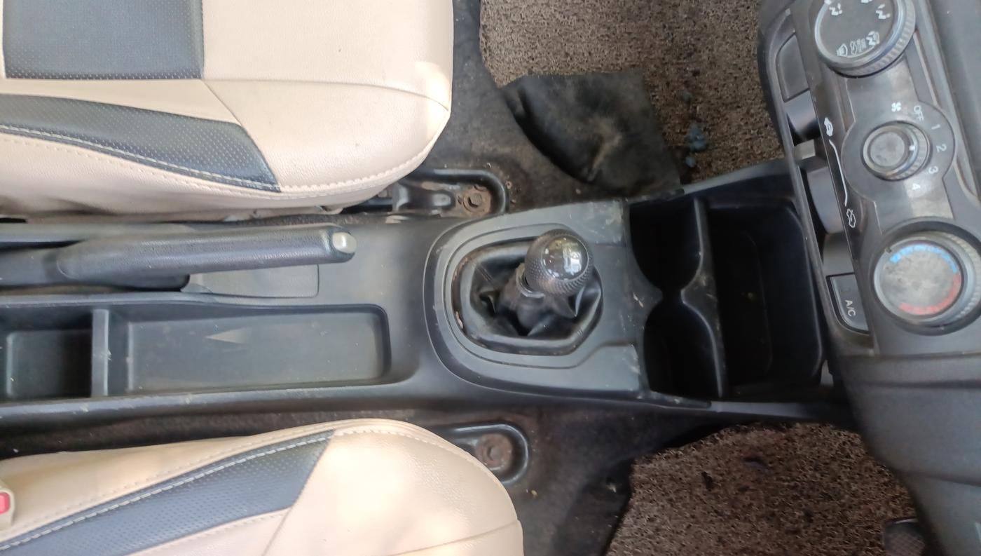 2015 Honda Jazz 1.2L I-VTEC E, Petrol, Manual, 62,514 km, Gear Lever