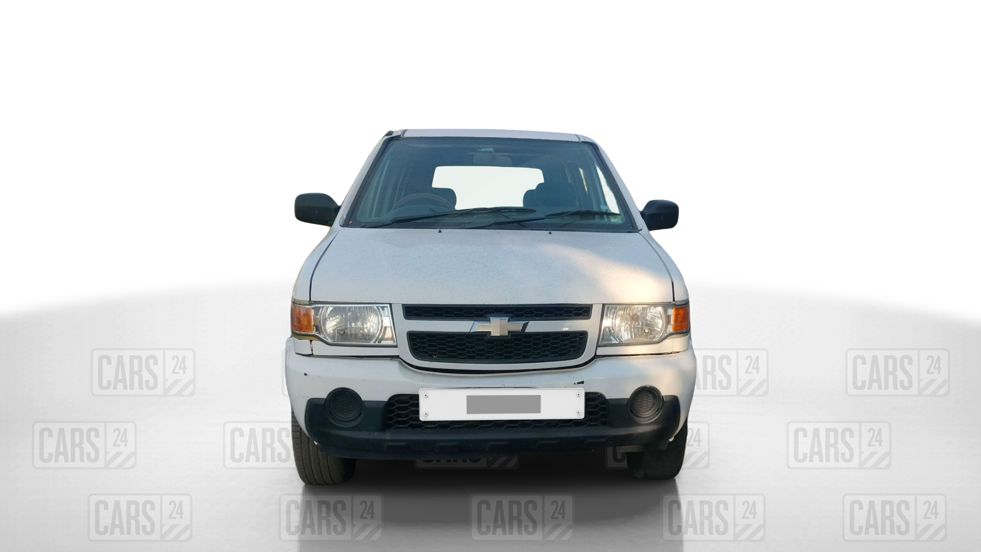 2015 Chevrolet Tavera NEO 3 10 STR BS III, Diesel, Manual, 88,621 km, Front