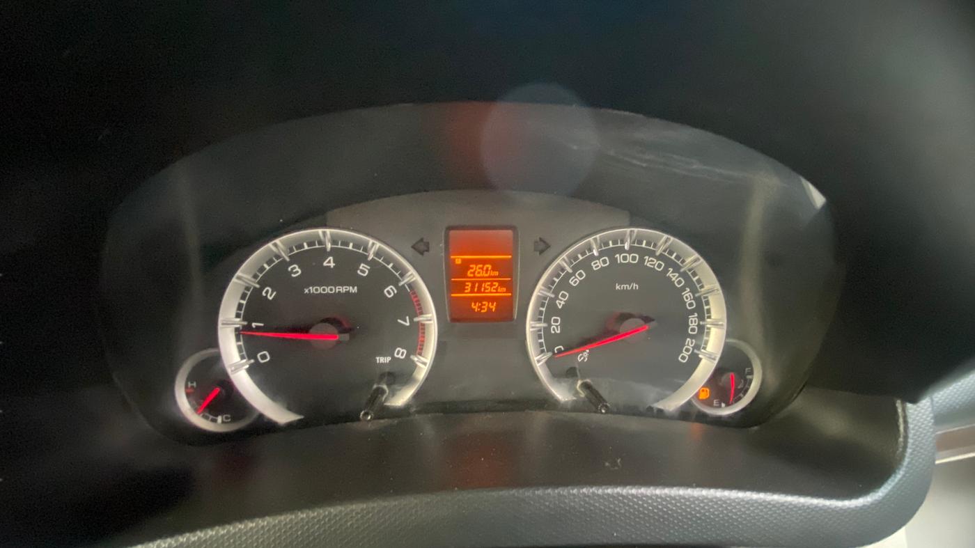 2016 Maruti Swift Dzire VXI, Petrol, Manual, 31,000 km, Odometer Image