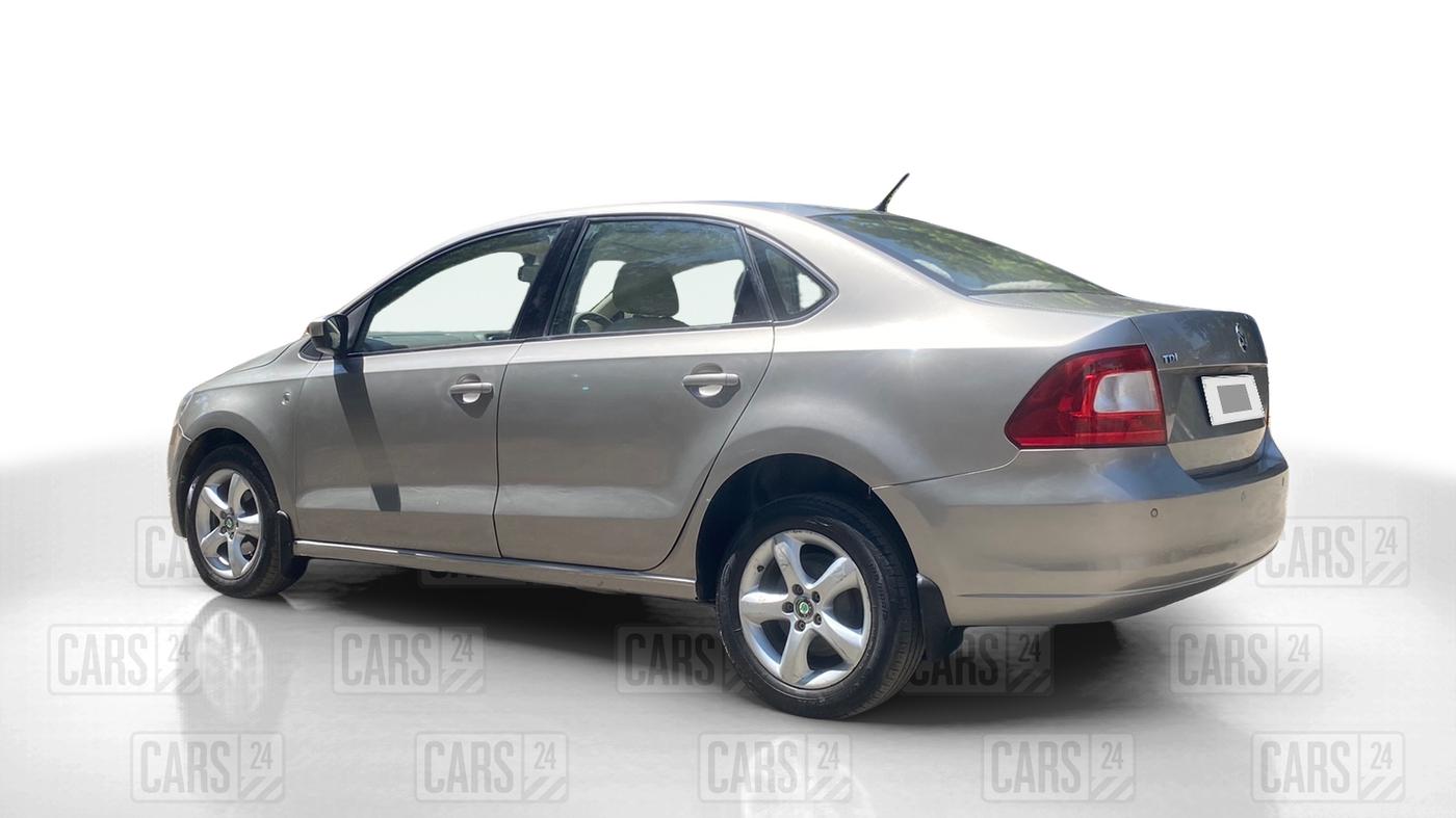 2012 Skoda Rapid ELEGANCE 1.6 TDI CR MT, Diesel, Manual, 87,313 km, Left Back Diagonal