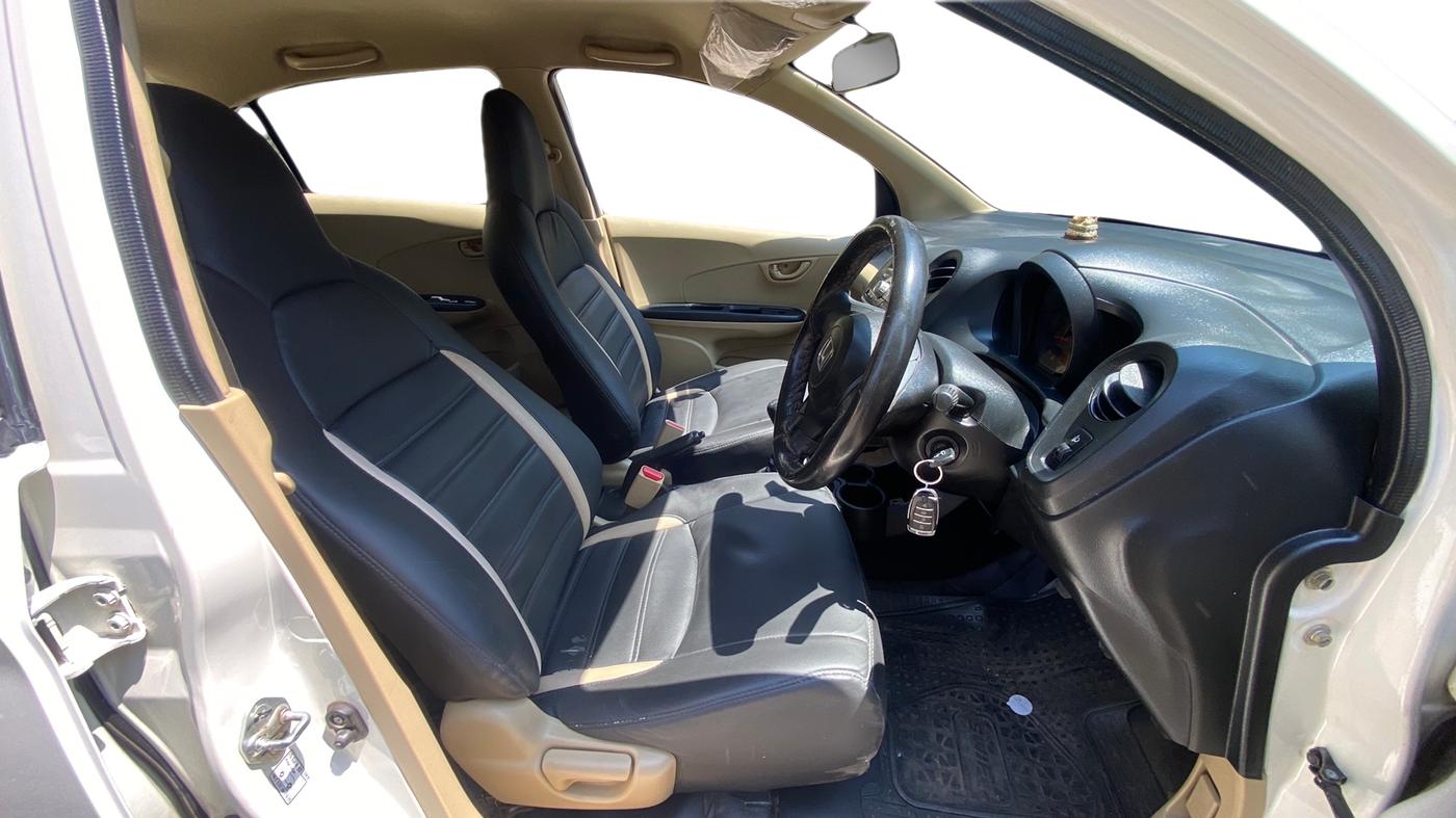 2014 Honda Amaze 1.2L I-VTEC S, Petrol, Manual, 89,017 km, Right Side Front Door Cabin