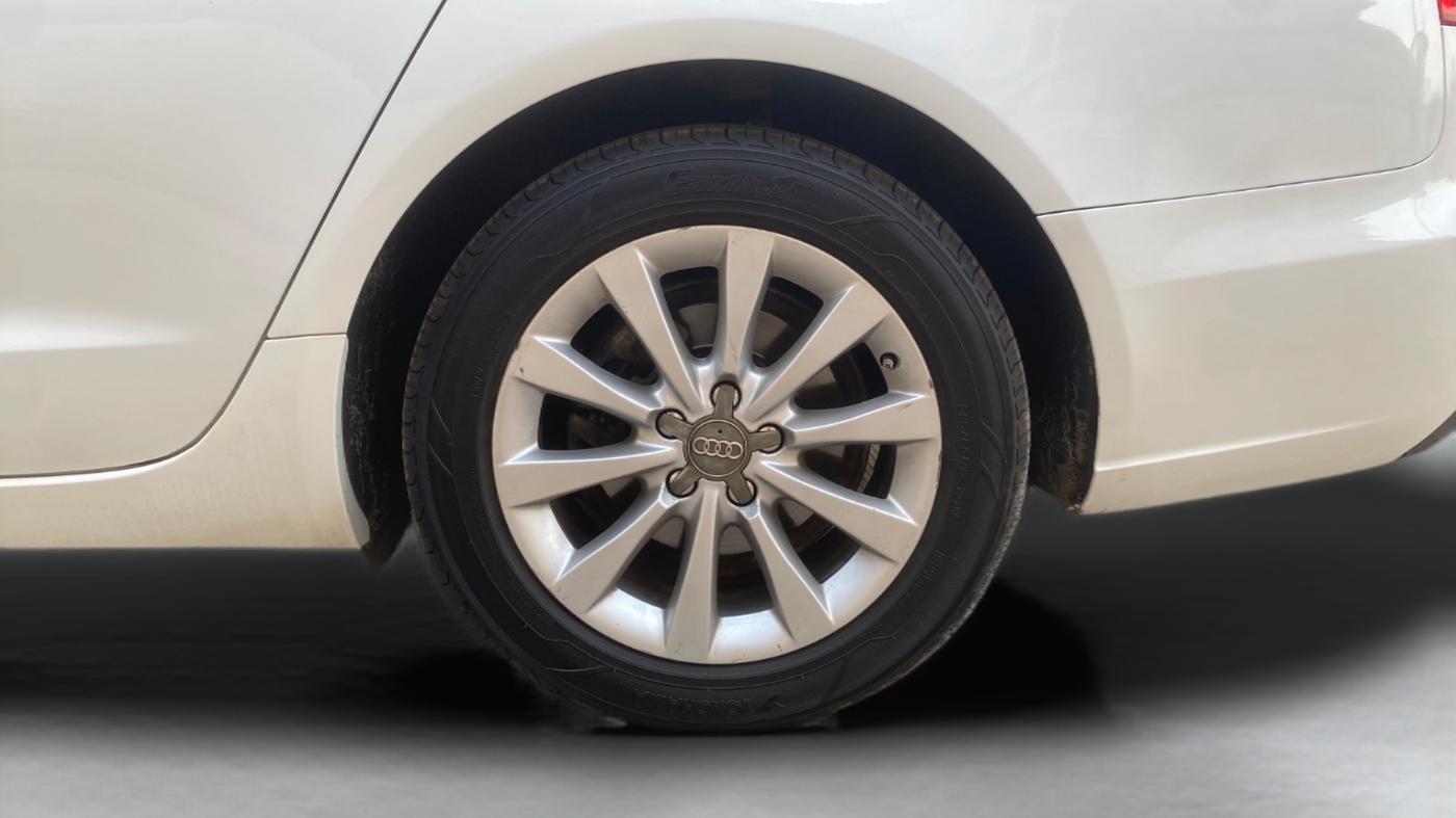 2013 Audi A6 2.0 TDI PREMIUM, Diesel, Automatic, 92,348 km, Left Rear Wheel
