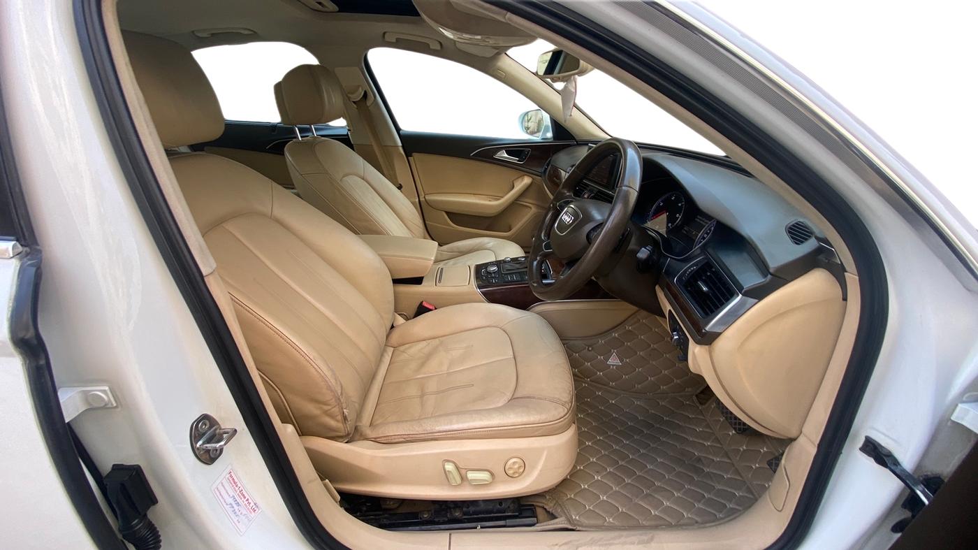 2013 Audi A6 2.0 TDI PREMIUM, Diesel, Automatic, 92,348 km, Right Side Front Door Cabin