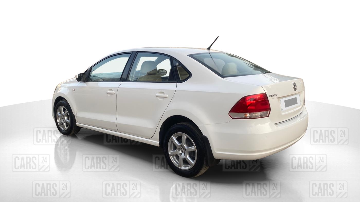 2014 Volkswagen Vento HIGHLINE 1.6 MPI, Petrol, Manual, 68,145 km, Left Back Diagonal