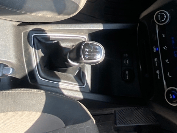 2017 Hyundai Elite i20 ASTA 1.4 CRDI (O), Diesel, Manual, 88,462 km, Gear Lever