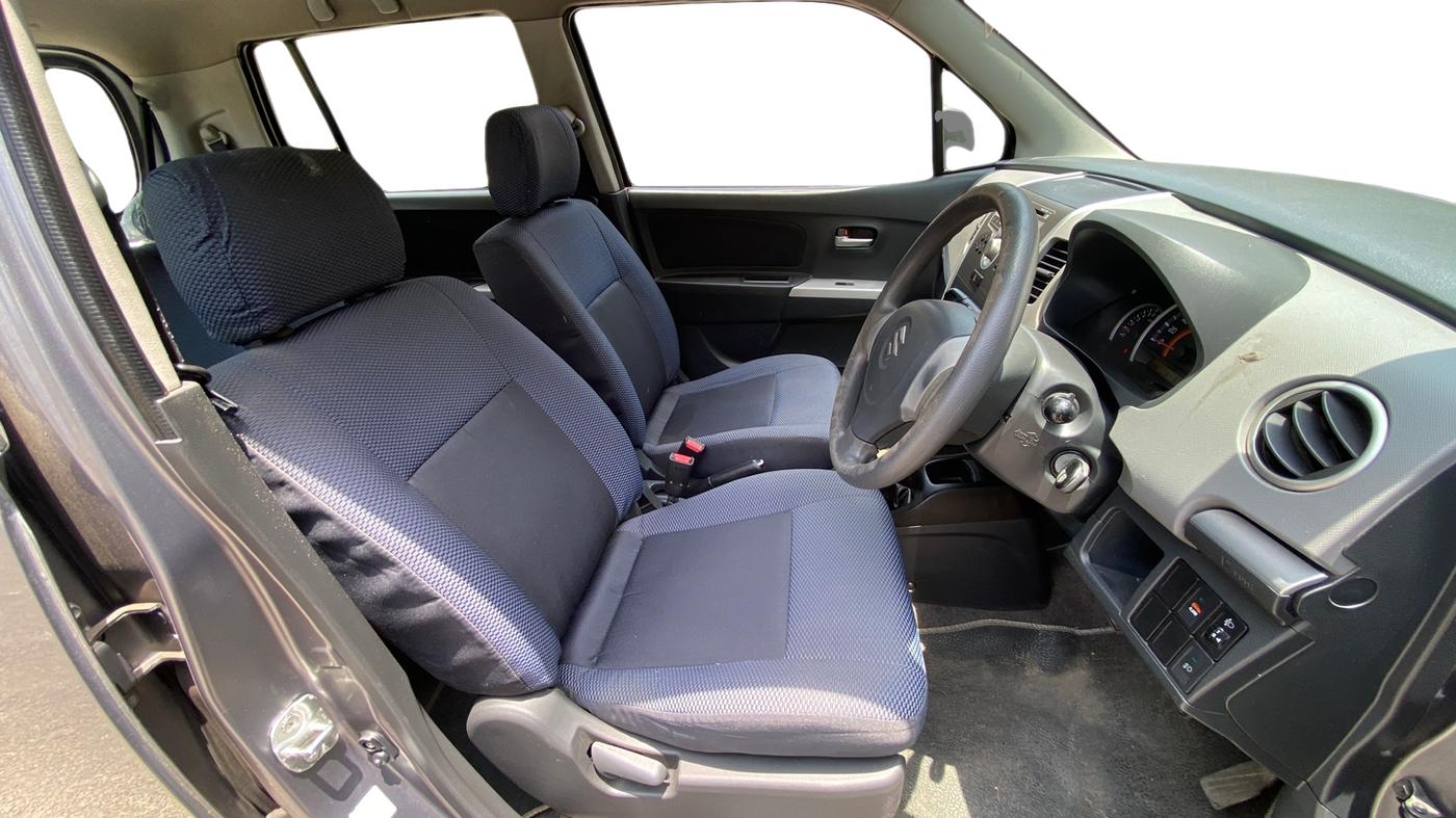 2012 Maruti Wagon R 1.0 VXI, Petrol, Manual, 87,614 km, Right Side Front Door Cabin