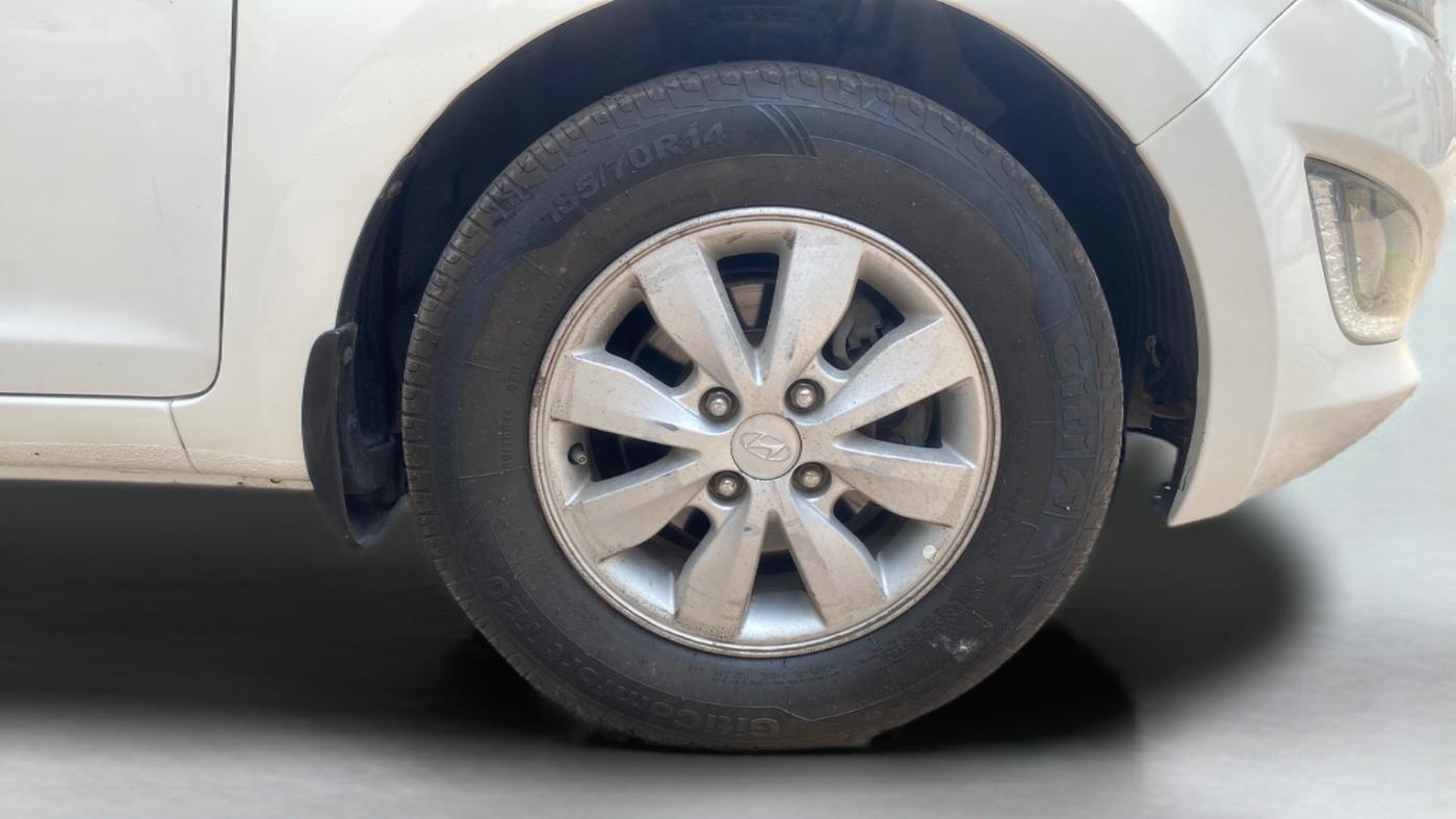 2014 Hyundai i20 ASTA 1.2, Petrol, Manual, 72,300 km, Right Front Wheel