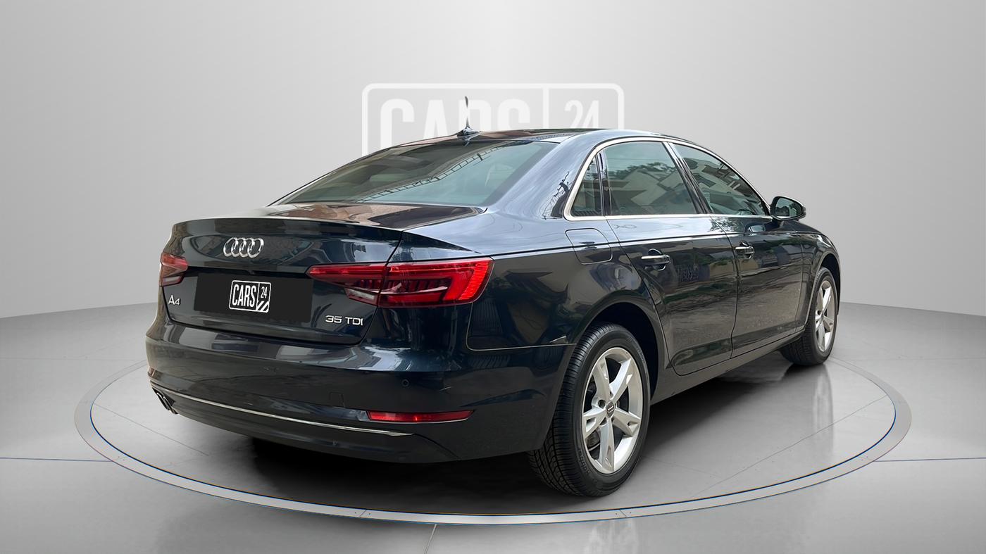 2017 Audi A4 35 TDI Technology, Diesel, Automatic, 1,19,708 km, Right Back Diagonal