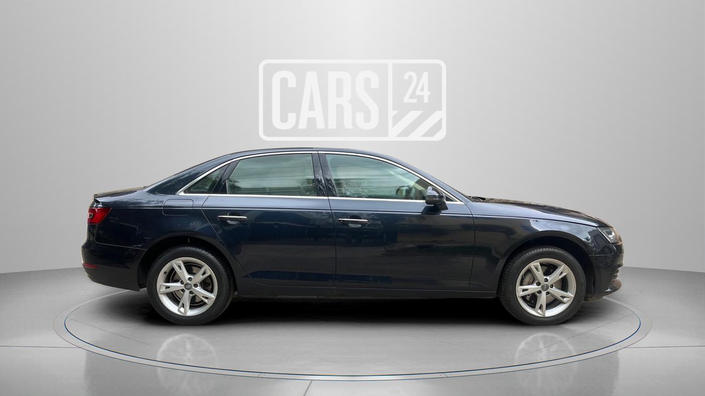 2017 Audi A4 35 TDI Technology, Diesel, Automatic, 1,19,708 km, Right Side View