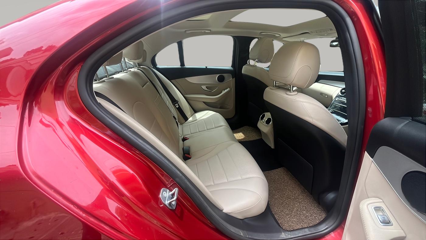 2019 Mercedes Benz C Class 220d PROGRESSIVE, Diesel, Automatic, 77,856 km, Right Side Rear Door Cabin