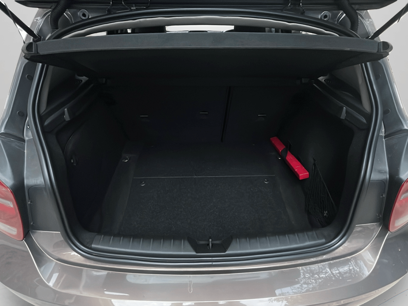 2013 BMW 1 Series 118D HATCHBACK, Diesel, Automatic, 57,112 km, Boot Inside