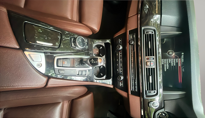 2014 BMW 5 Series 530D M SPORT, Diesel, Automatic, 87,000 km, Gear Lever
