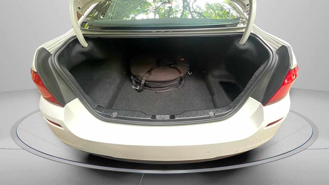 2014 BMW 5 Series 530D M SPORT, Diesel, Automatic, 87,000 km, Boot Inside