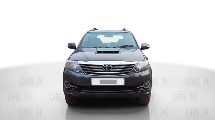 2016 Toyota Fortuner 3.0 4X2 MT, Diesel, Manual, 1,22,000 km, Front