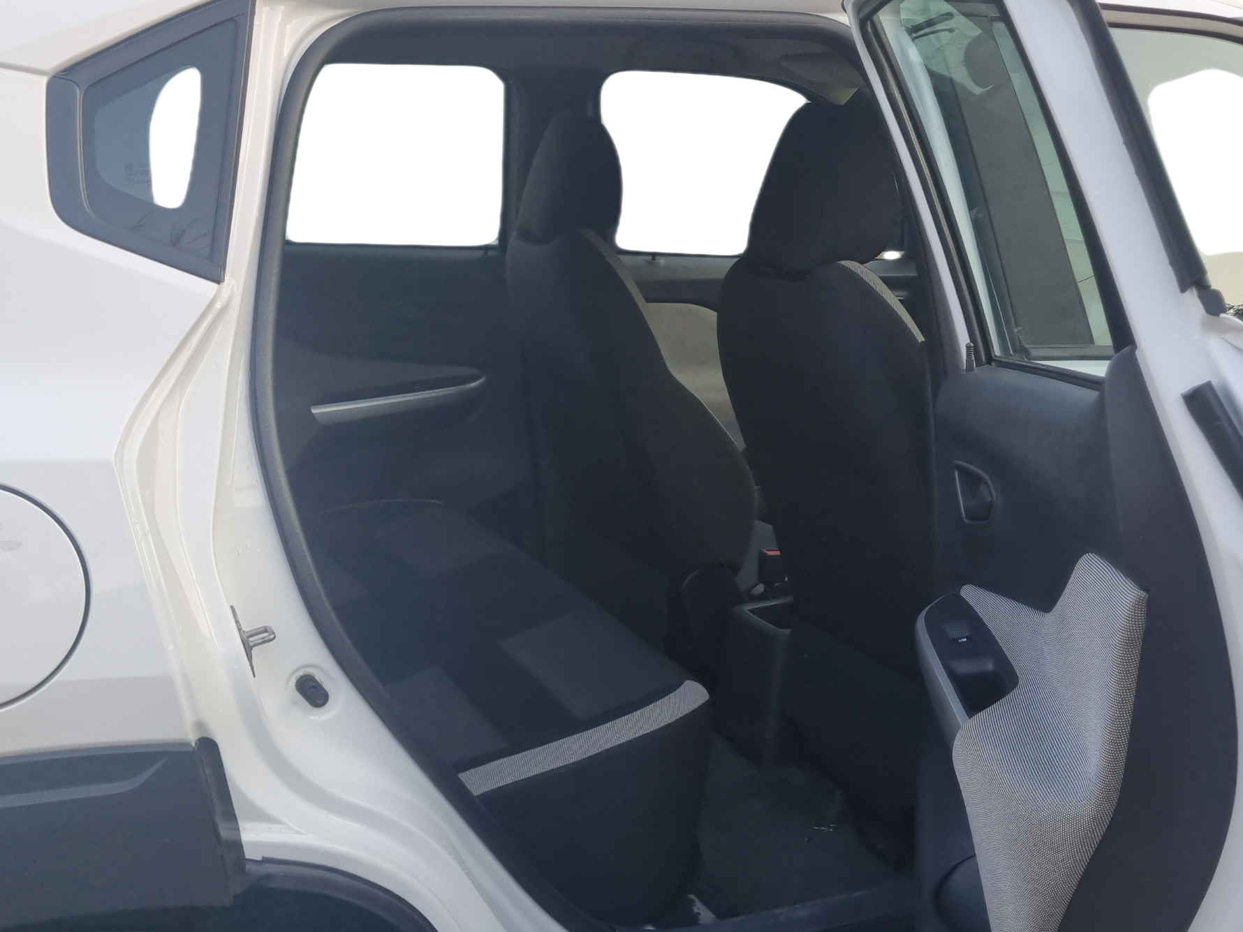 2023 Nissan MAGNITE XE, Petrol, Manual, 16,094 km, Right Side Rear Door Cabin