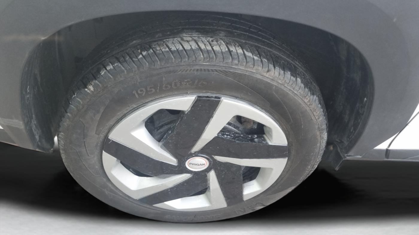 2023 Nissan MAGNITE XE, Petrol, Manual, 16,094 km, Left Front Wheel