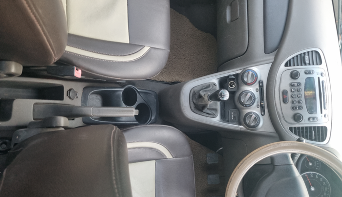 2011 Hyundai i10 SPORTZ 1.2, Petrol, Manual, 50,553 km, Gear Lever