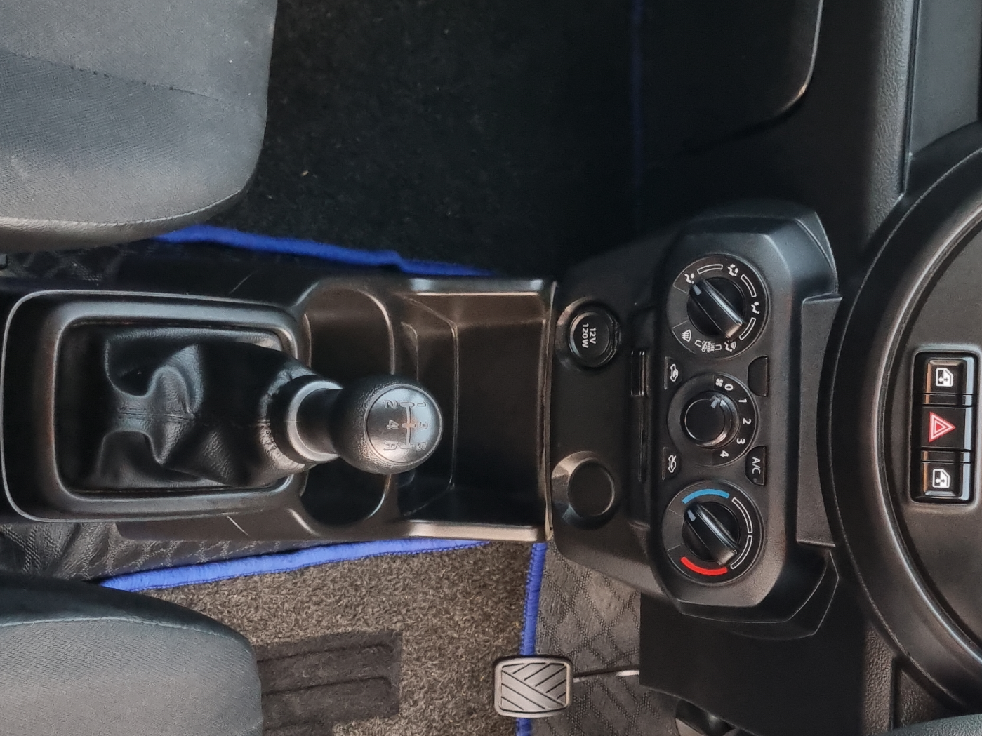 2023 Maruti S PRESSO VXI, Petrol, Manual, 15,002 km, Gear Lever