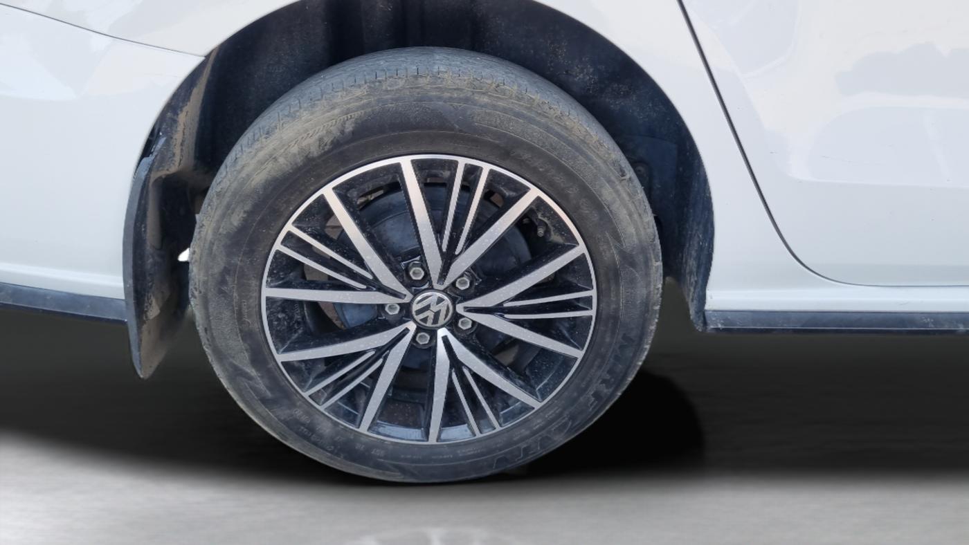2022 Volkswagen Vento HIGHLINE 1.0L TSI, Petrol, Manual, 48,829 km, Right Rear Wheel