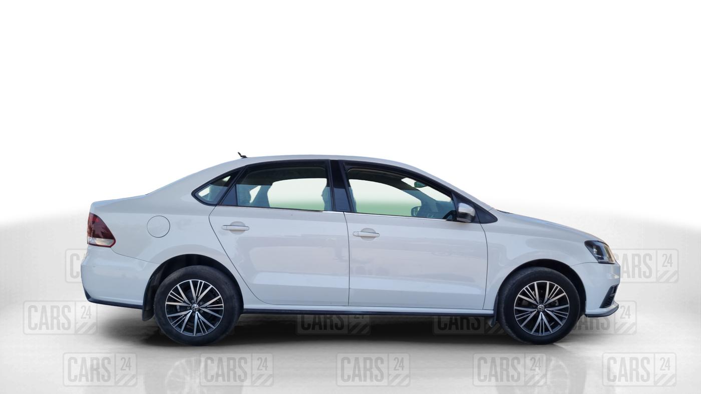 2022 Volkswagen Vento HIGHLINE 1.0L TSI, Petrol, Manual, 48,829 km, Right Side View