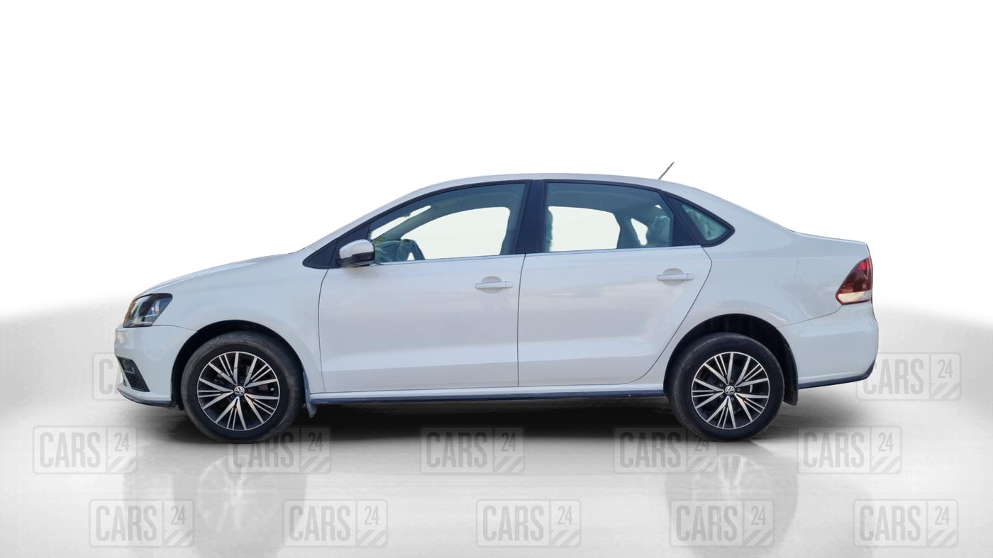 2022 Volkswagen Vento HIGHLINE 1.0L TSI, Petrol, Manual, 48,829 km, Left Side