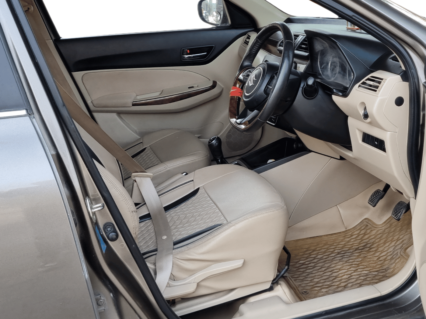 2018 Maruti Dzire ZXI, Petrol, Manual, 82,565 km, Right Side Front Door Cabin