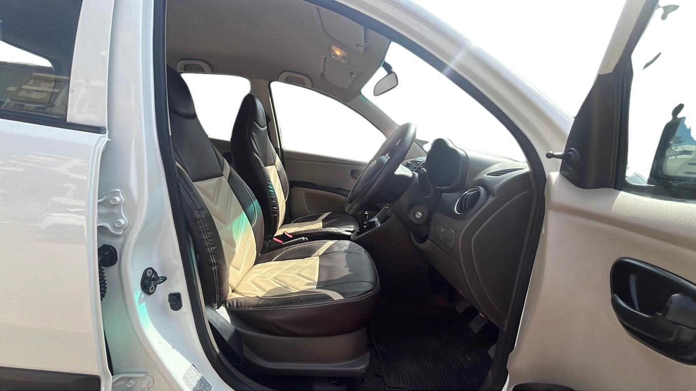 2013 Hyundai i10 ERA 1.1, Petrol, Manual, 27,912 km, Right Side Front Door Cabin